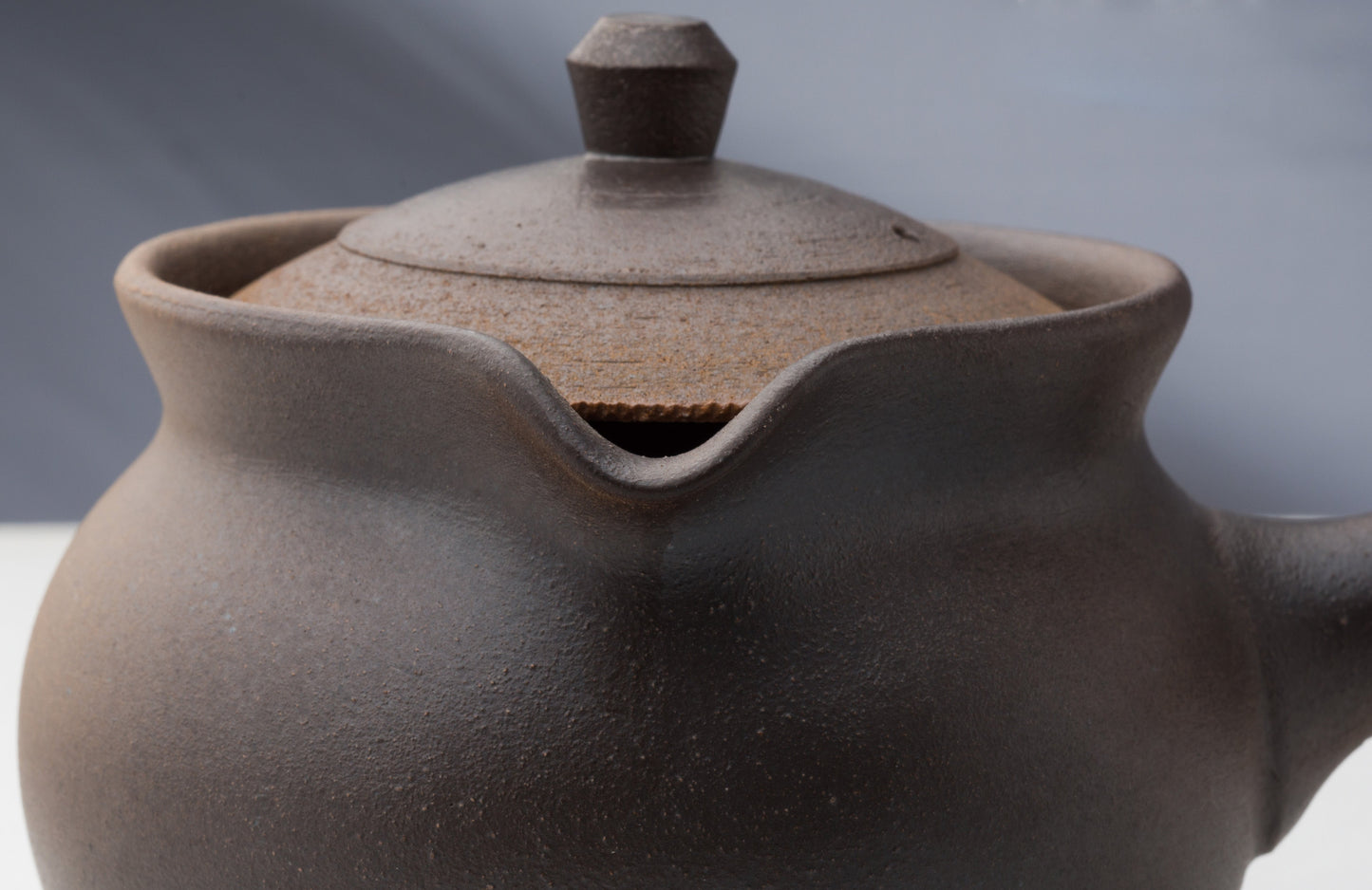 Shikou Kyusu - Yakishime Brown