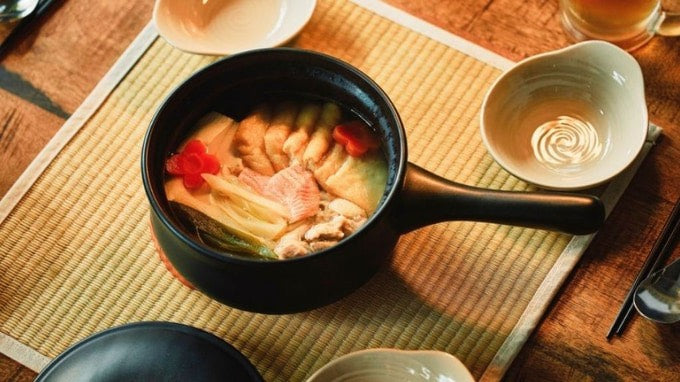 Single Handle Donabe Pot (18cm) - Black