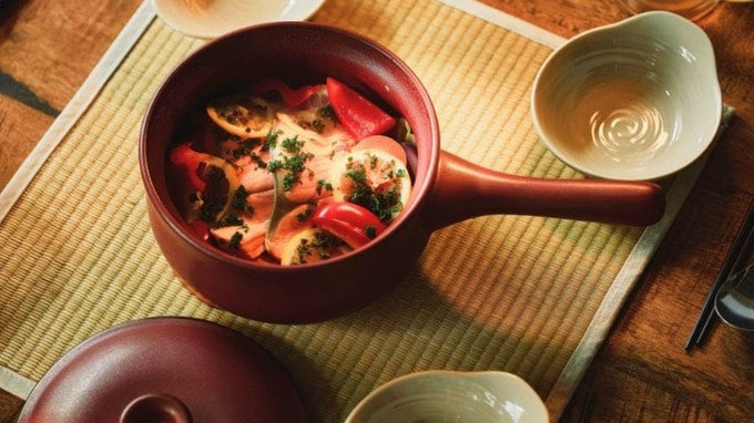 Single Handle Donabe Pot (18cm) - Iron Red Brown